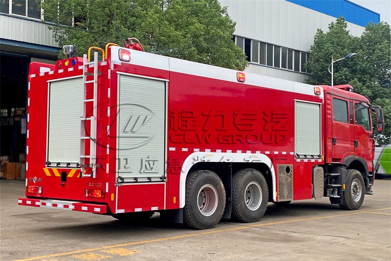 消防车科普：不止会喷水的移动救援堡垒